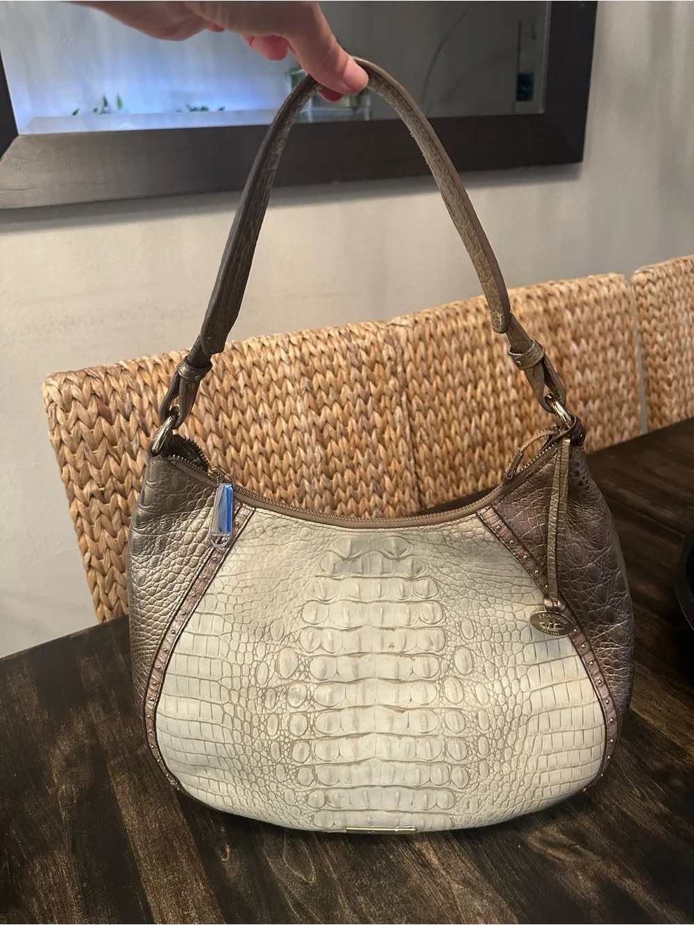 🤍Brahmin Amira Hobo Shoulder Bag Leather Croc Embossed Champagne Koubba
